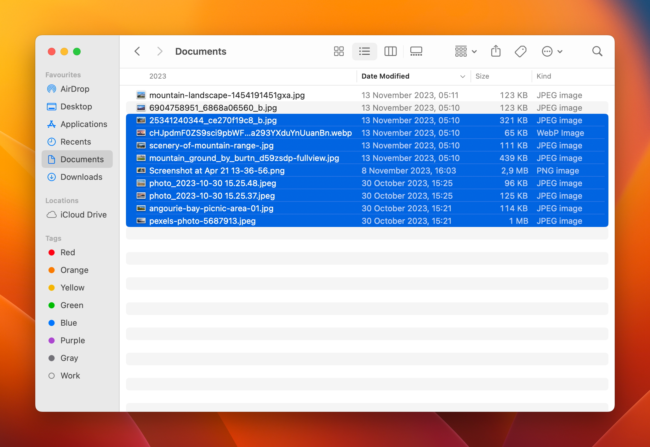 Clinic and drag to select multiple files